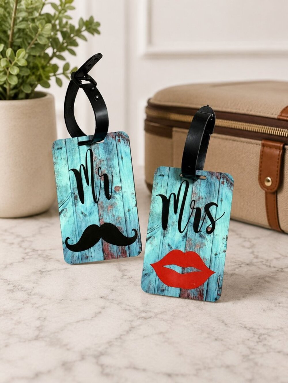 NWT Mr & Mrs Rustic Luggage Tag Set for Couples Travel Gift